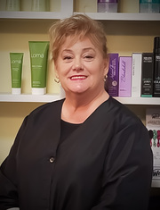 photo of Eleanor Allen, Cosmetologist